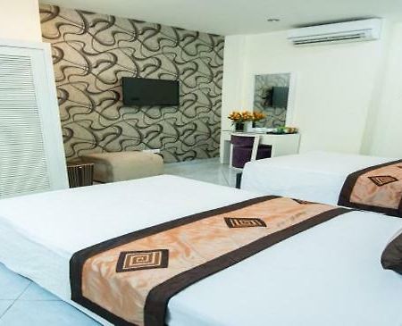 Phu Nhuan Hotel Hanoi Esterno foto