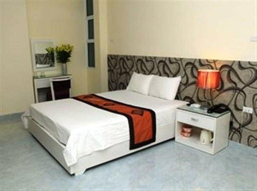 Phu Nhuan Hotel Hanoi Esterno foto