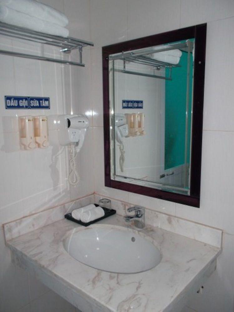 Phu Nhuan Hotel Hanoi Esterno foto